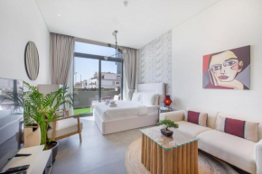 Top-Notch Studio with Large Terrace in JVC